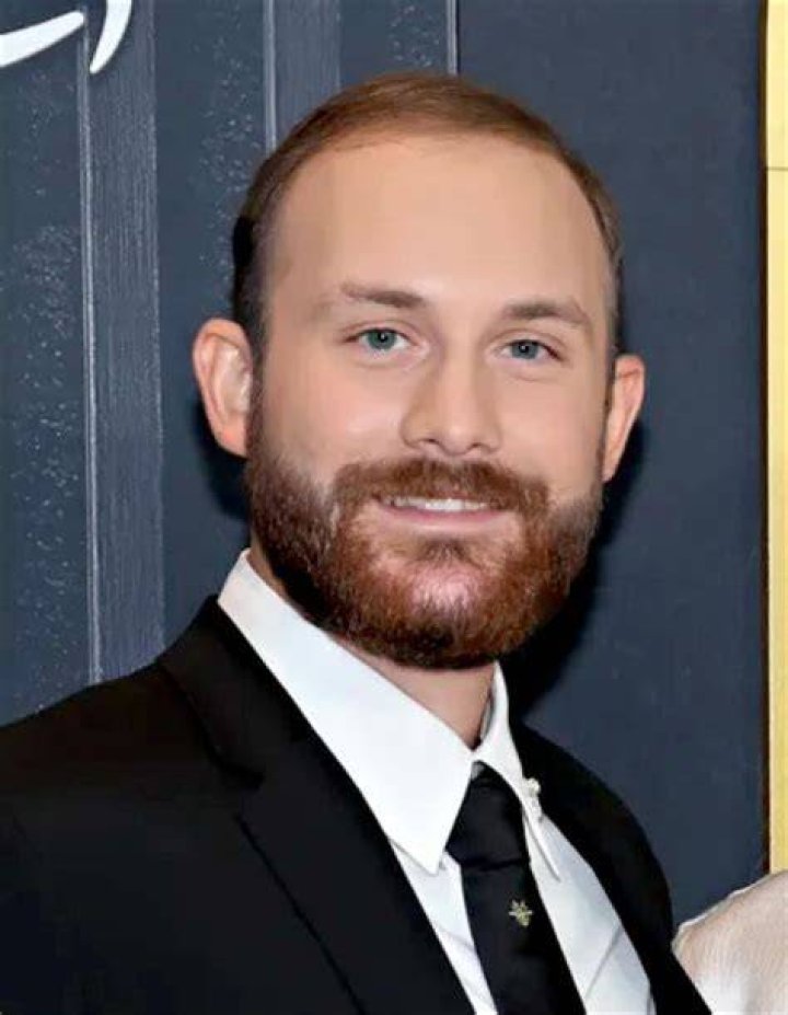 Charles Johnson Height, Weight, Net Worth, Age, Birthday, Wikipedia, Who, Nationality, Biography