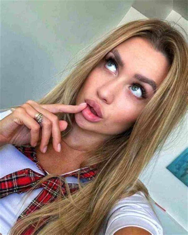 Elizabeth Bond Height, Weight, Net Worth, Age, Wiki, Who, Instagram, Biography