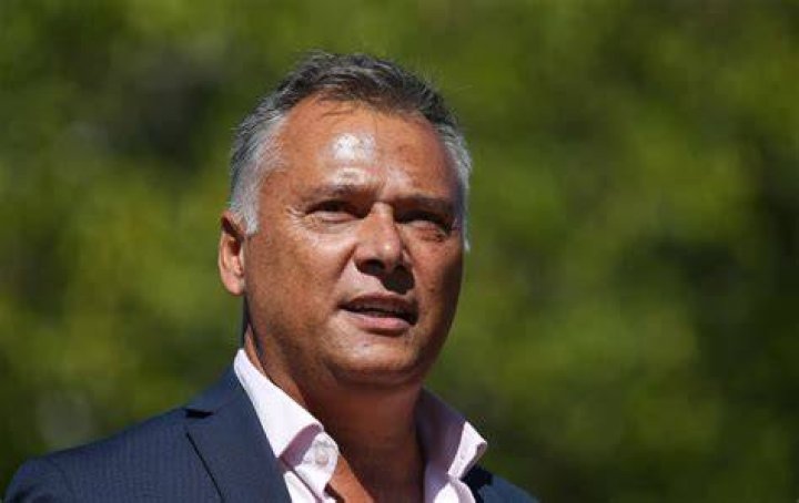 
Is Ray Martin Indigenous? Journalist’s Aboriginal Heritage & Family Explored 