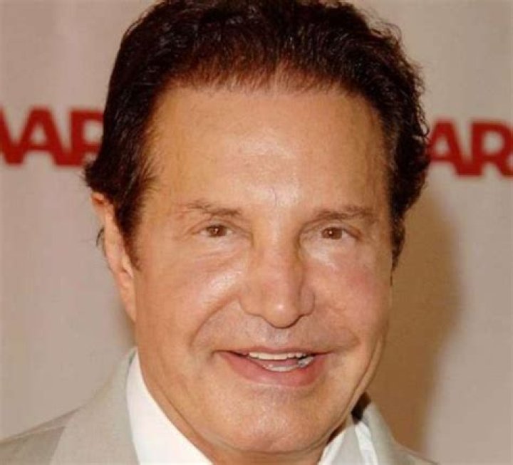 Peter Nash Lupus Junior Height, Weight, Net Worth, Age, Birthday, Wikipedia, Who, Instagram, Biography