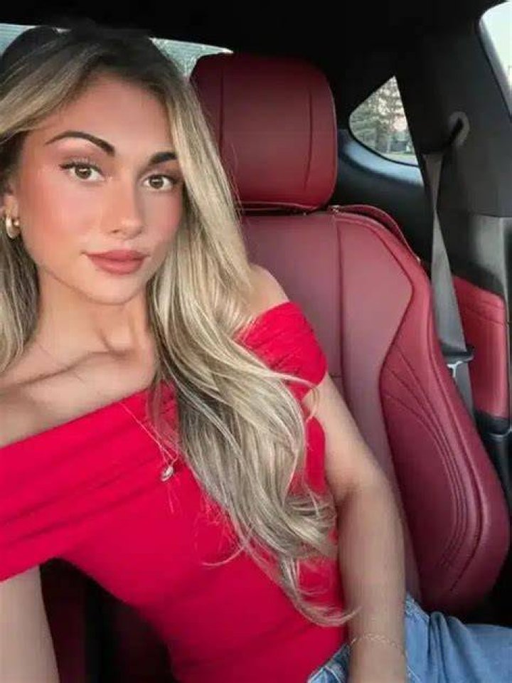 
Valeria Rodríguez Height, Weight, Net Worth, Age, Wiki, Who, Instagram, Biography 