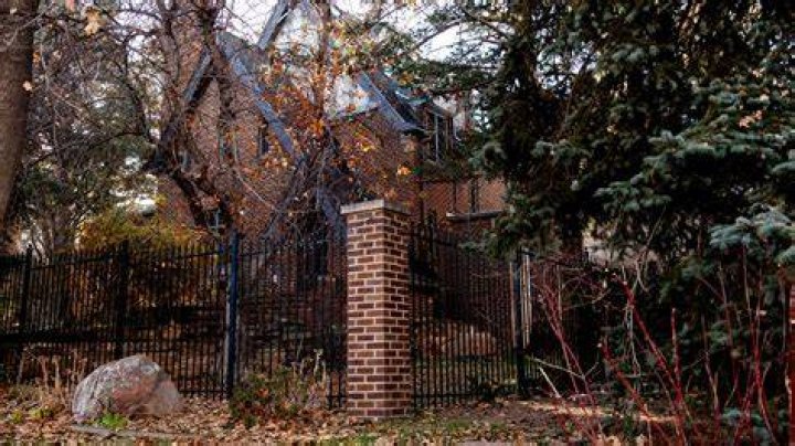 
What genuinely took place with Jonbenet Ramsey? Murder In Boulder, Colorado, At Her Home 
