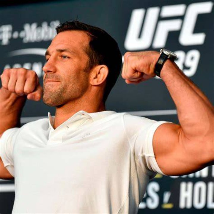 
What Happened To Luke Rockhold? UFC Fighter Had A Hard Battle With Staph Infection 